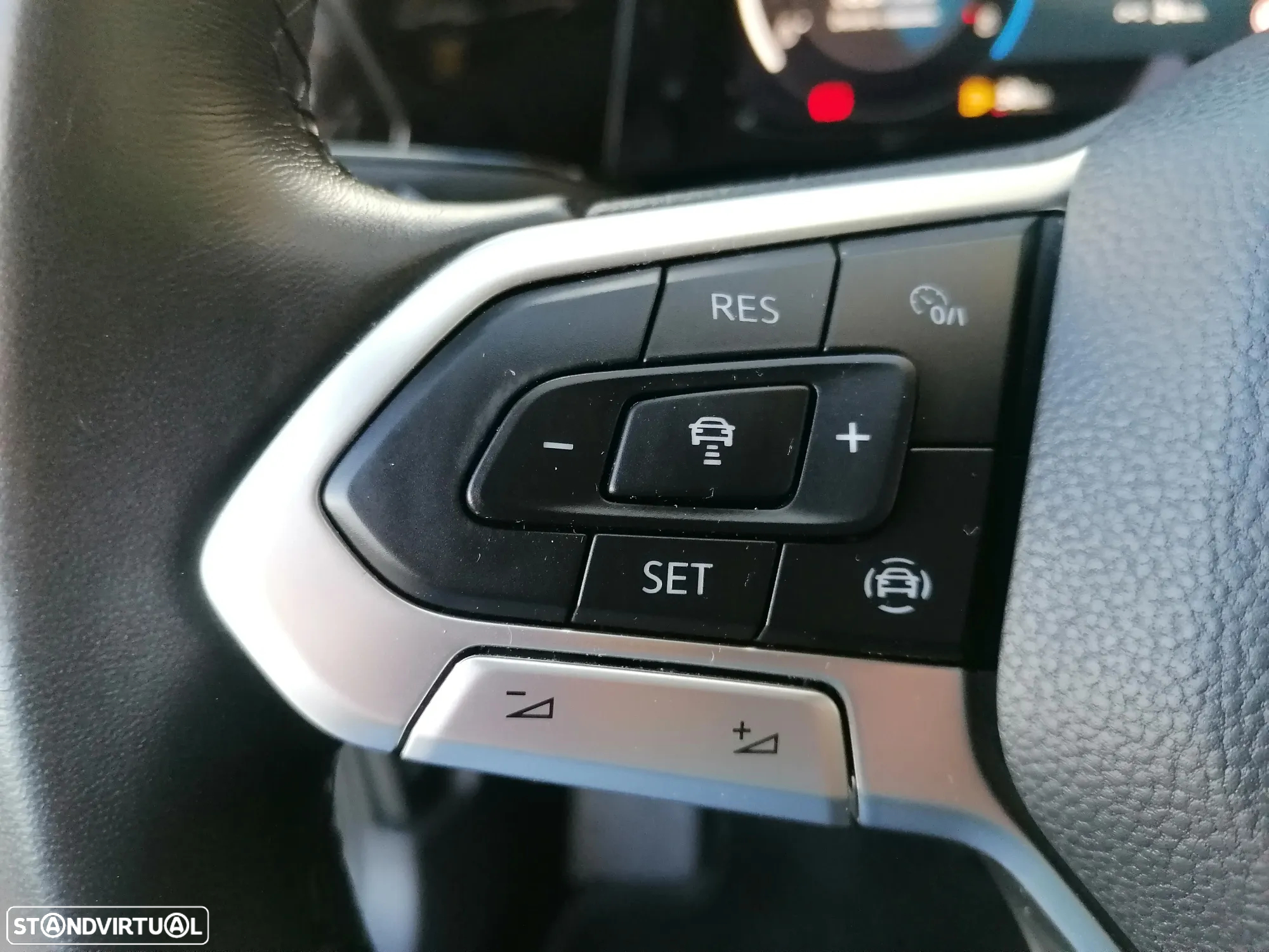VW Golf 1.0 TSI Life - 14