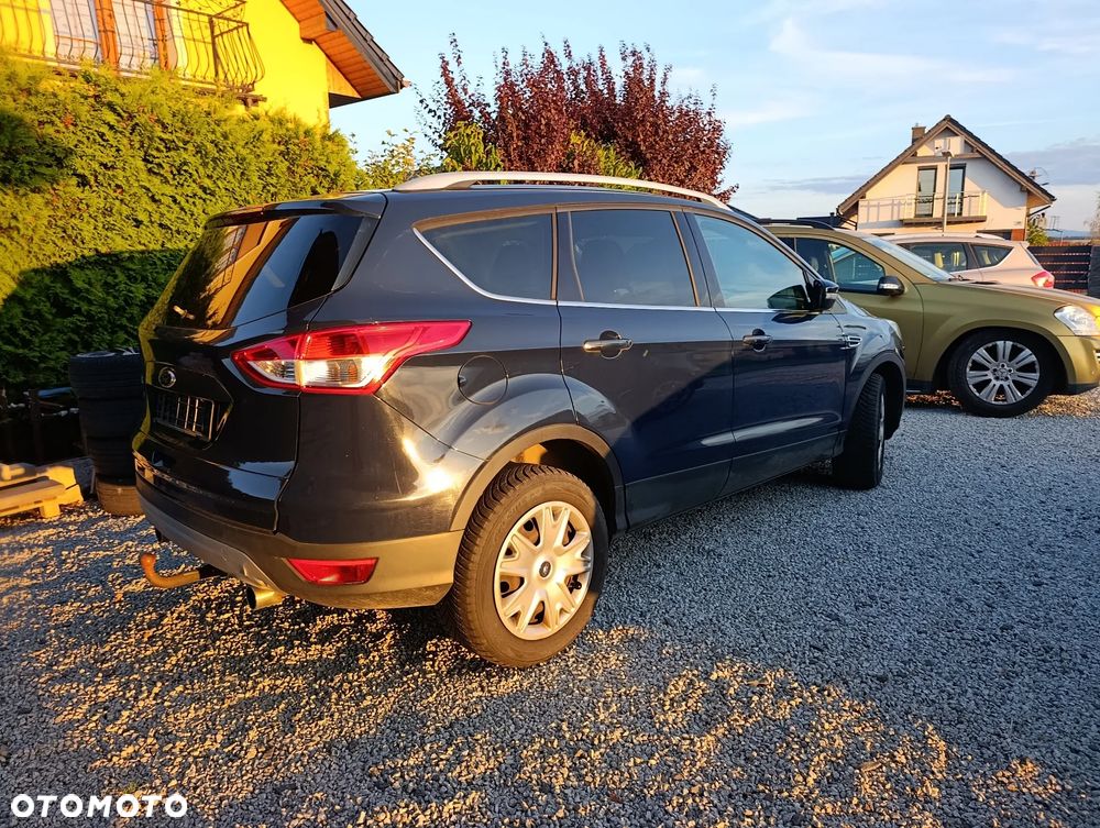 Ford Kuga 2.0 TDCi 4WD Titanium - 4