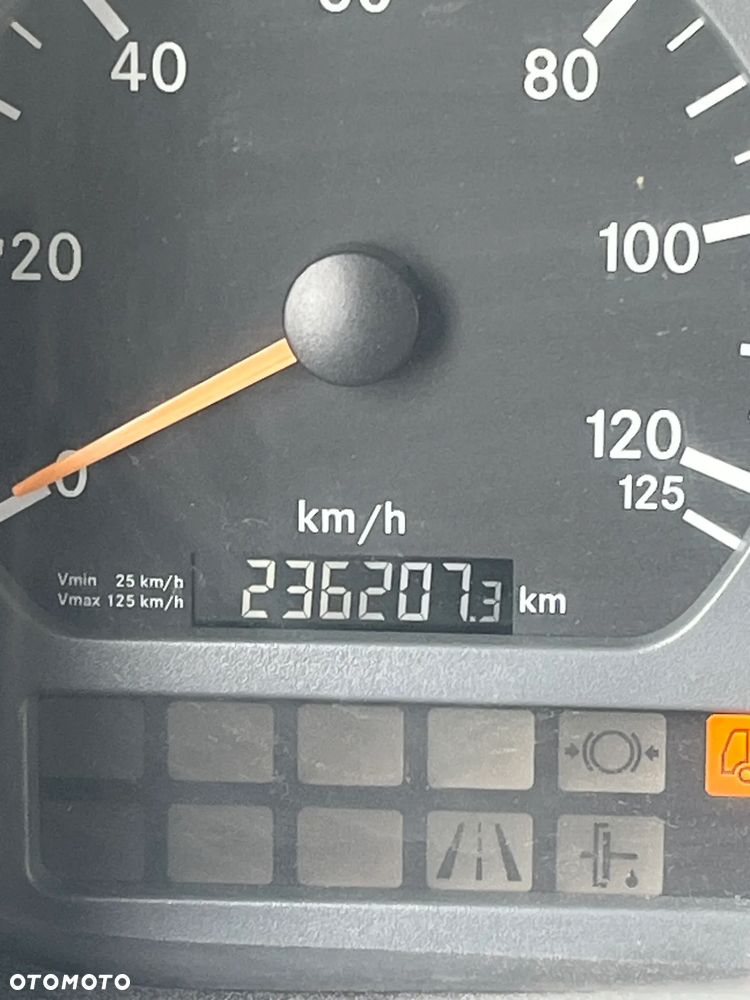 Mercedes-Benz Axor - 8