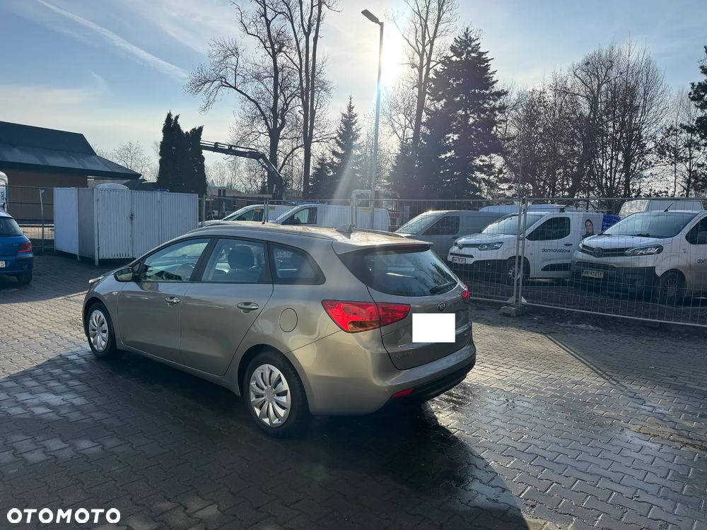 Kia Ceed 1.6 GDI L - 3