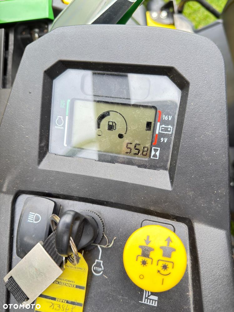 John Deere Z545R EFI - 8