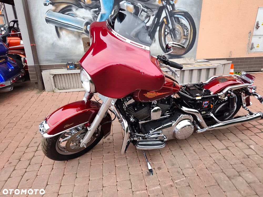 Harley-Davidson FLHTCU Ultra - 2