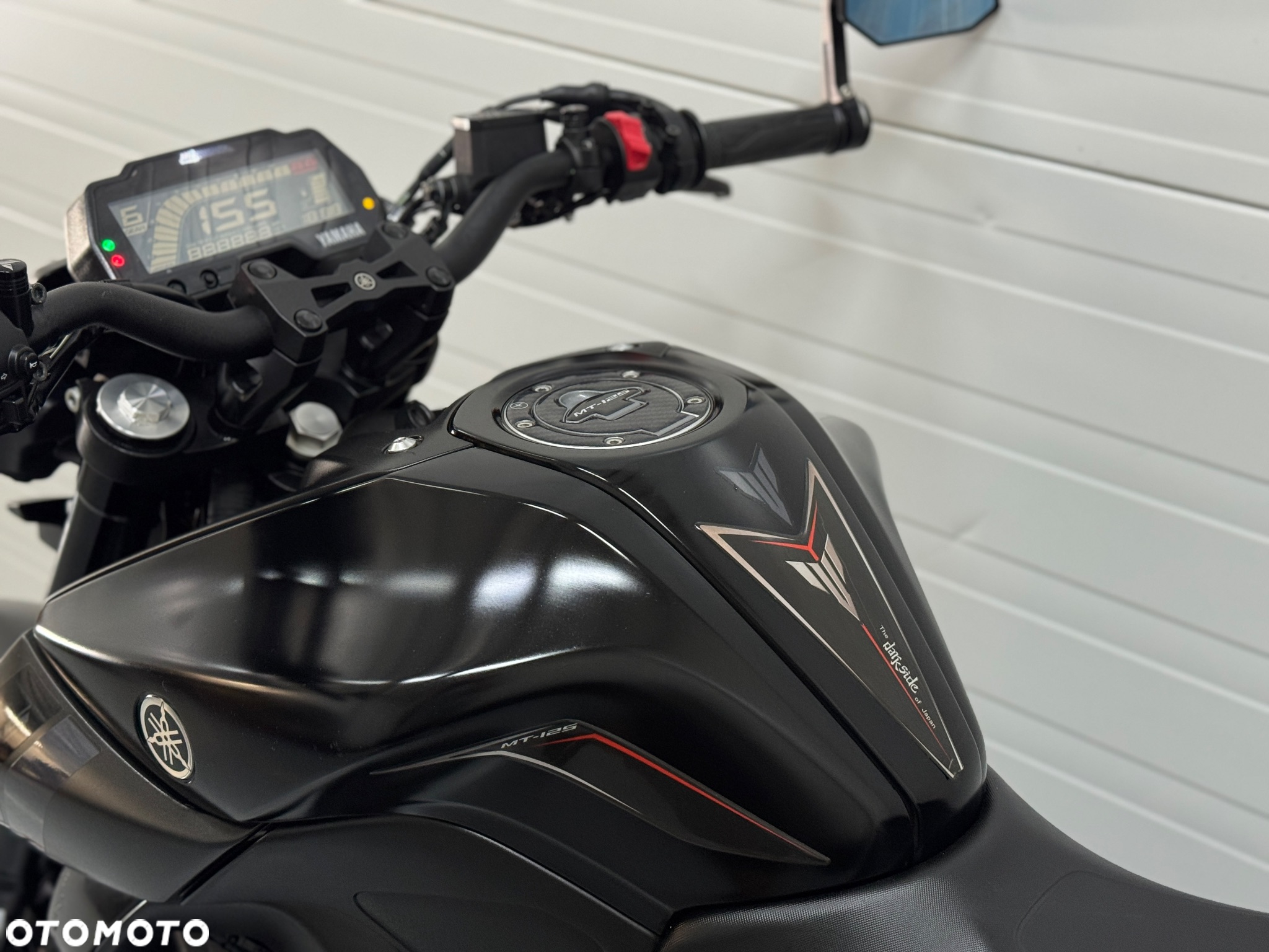 Yamaha MT - 16