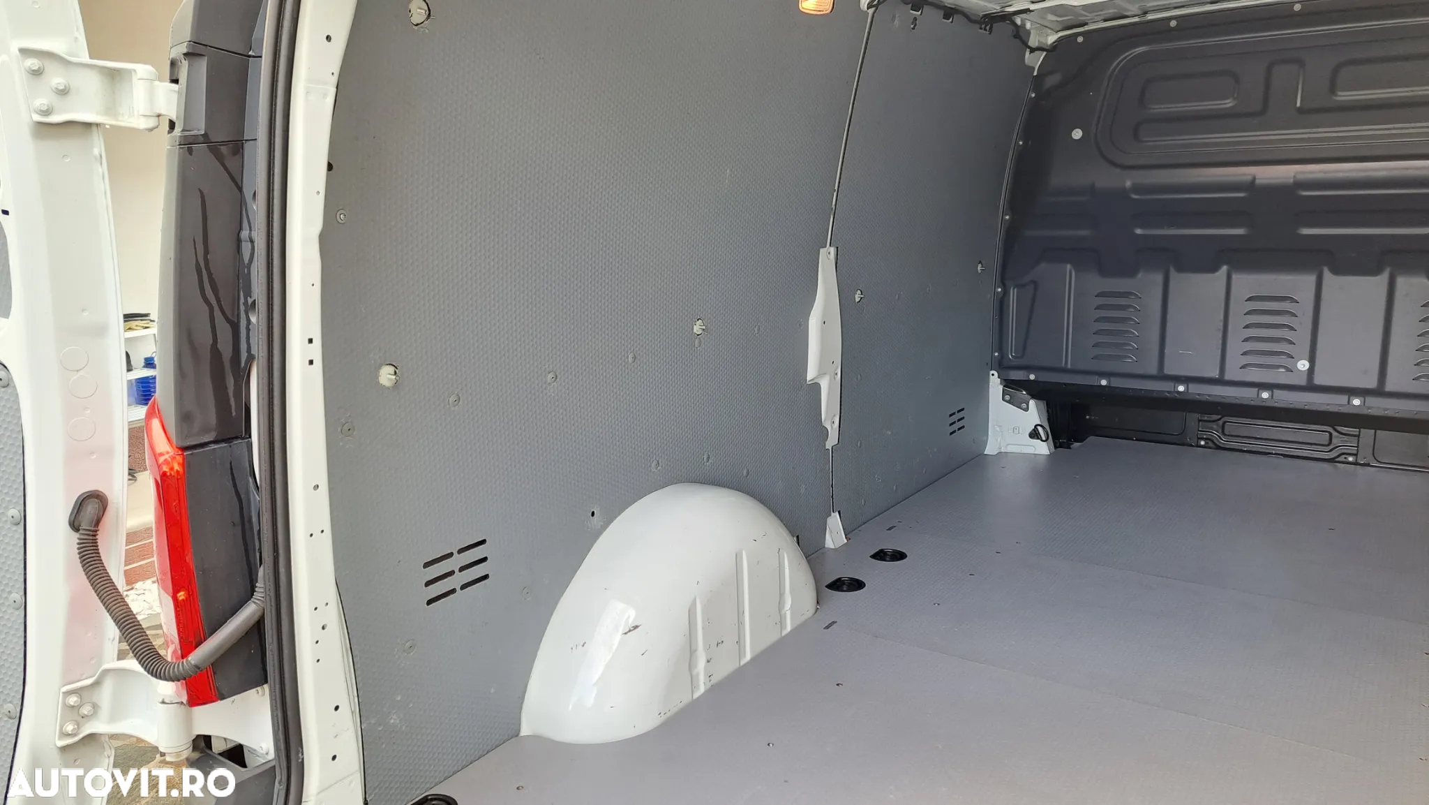 Mercedes-Benz VITO VAN L3H1 EXTRALUNG FWD - 13