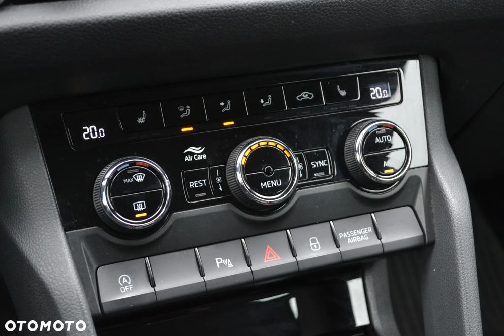 Skoda Kodiaq 2.0 TSI 4x4 Style DSG 7os - 32