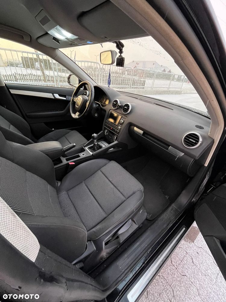 Audi A3 Sportback 2.0 TDI DPF Attraction - 17