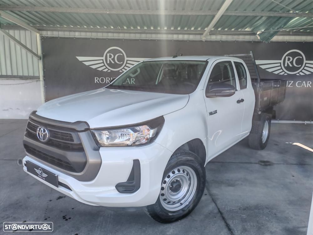 Toyota Hilux 2.4 D-4D 4WD CE 3L - 2