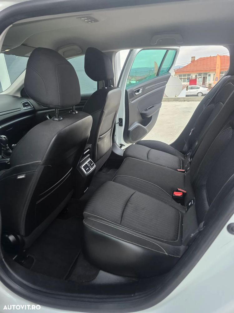 Renault Megane ENERGY dCi 110 LIMITED - 11