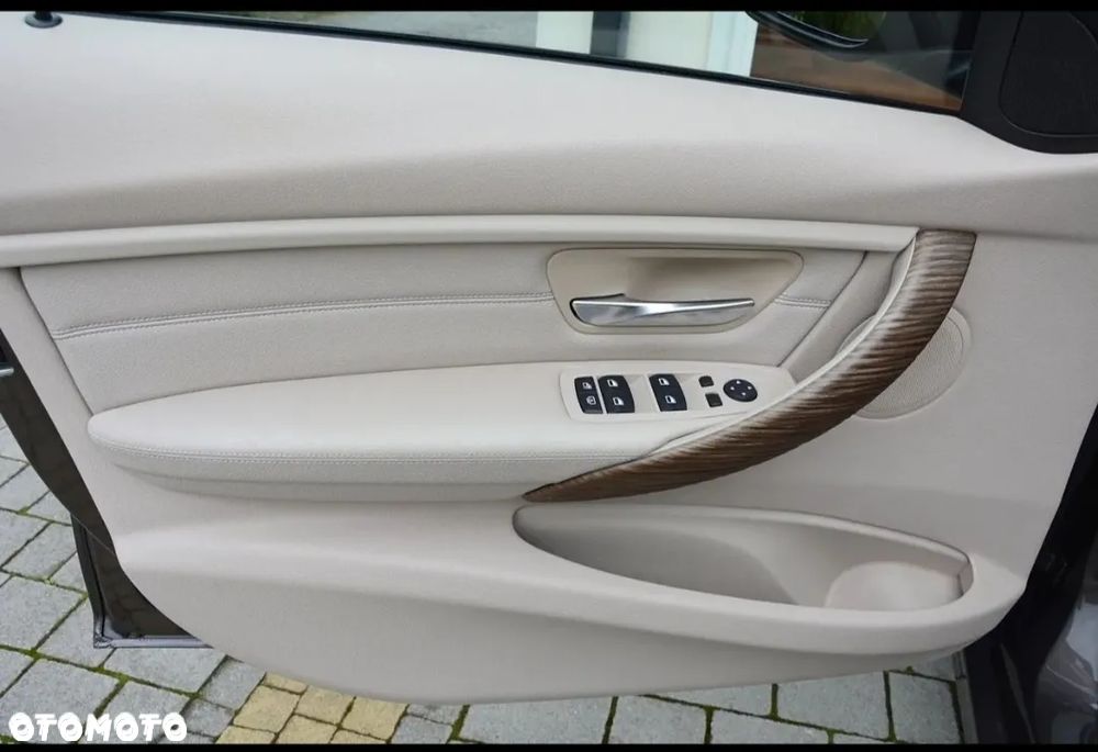 BMW Seria 3 320d Blue Performance Modern Line - 8