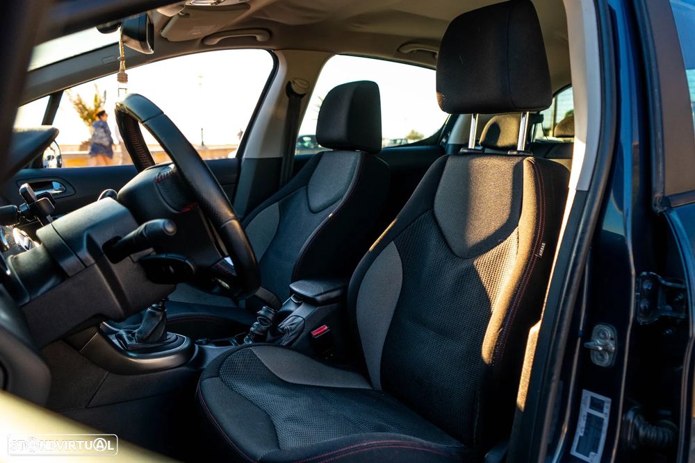 Peugeot 308 1.6 e-HDi Sportium CVM6 - 13