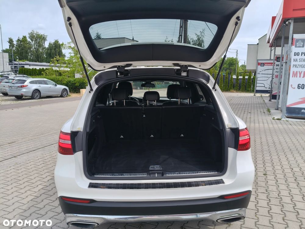 Mercedes-Benz GLC - 9