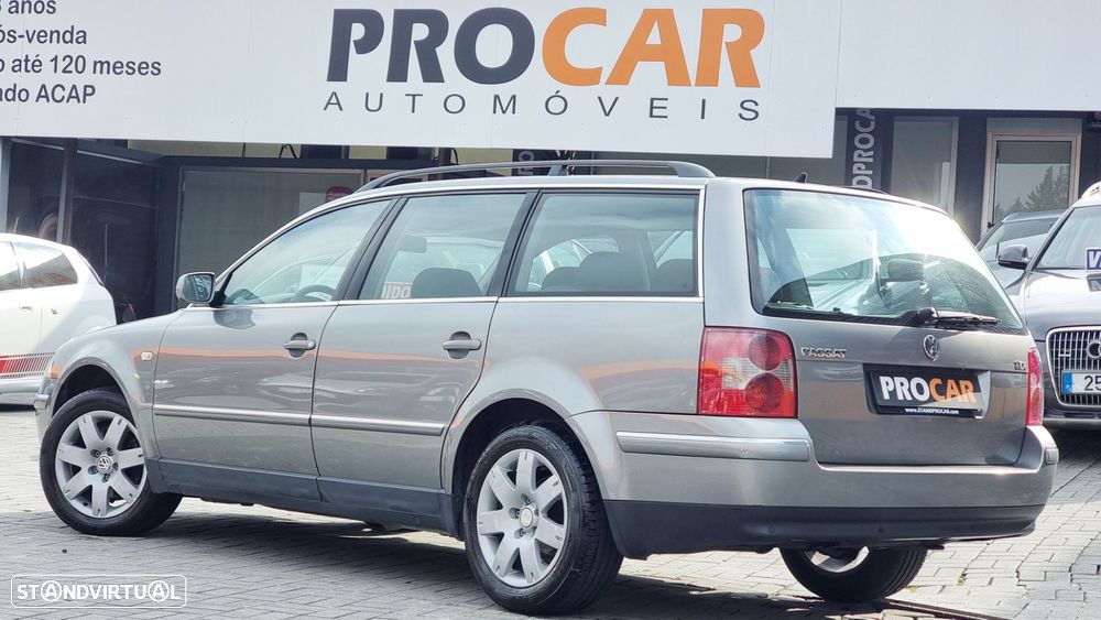 VW Passat Variant - 24