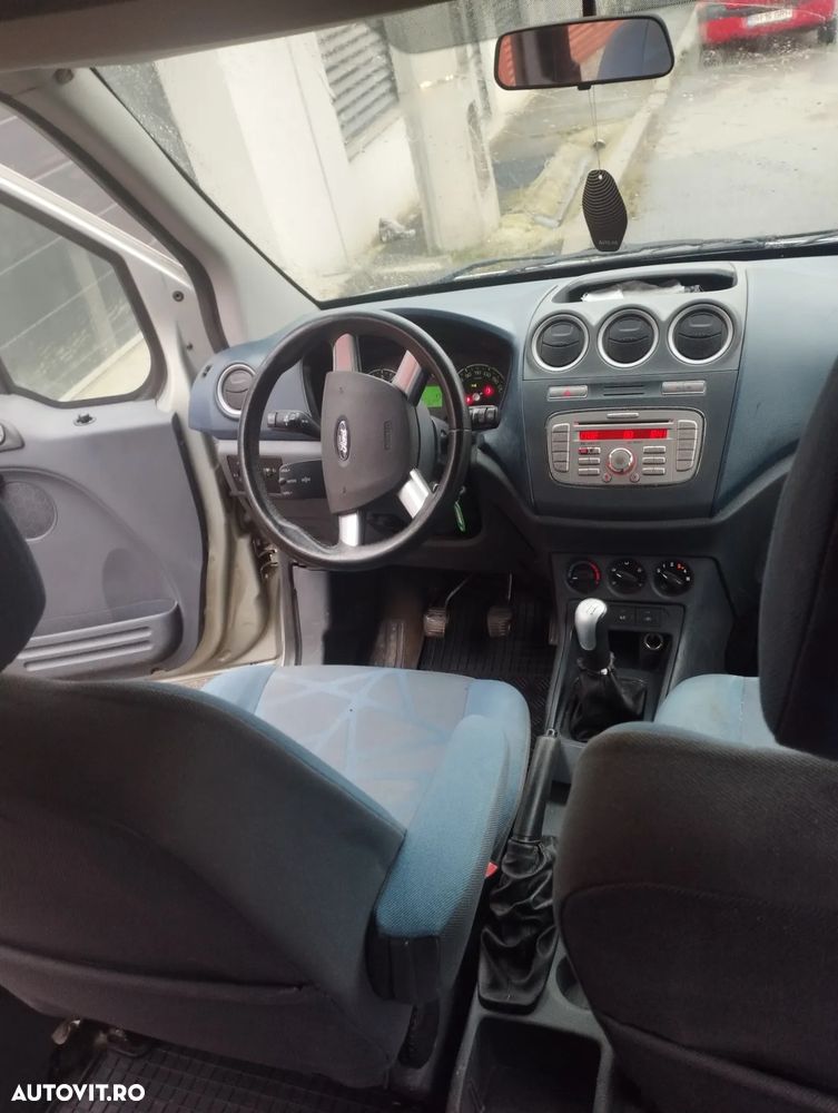 Ford Tourneo Connect - 7