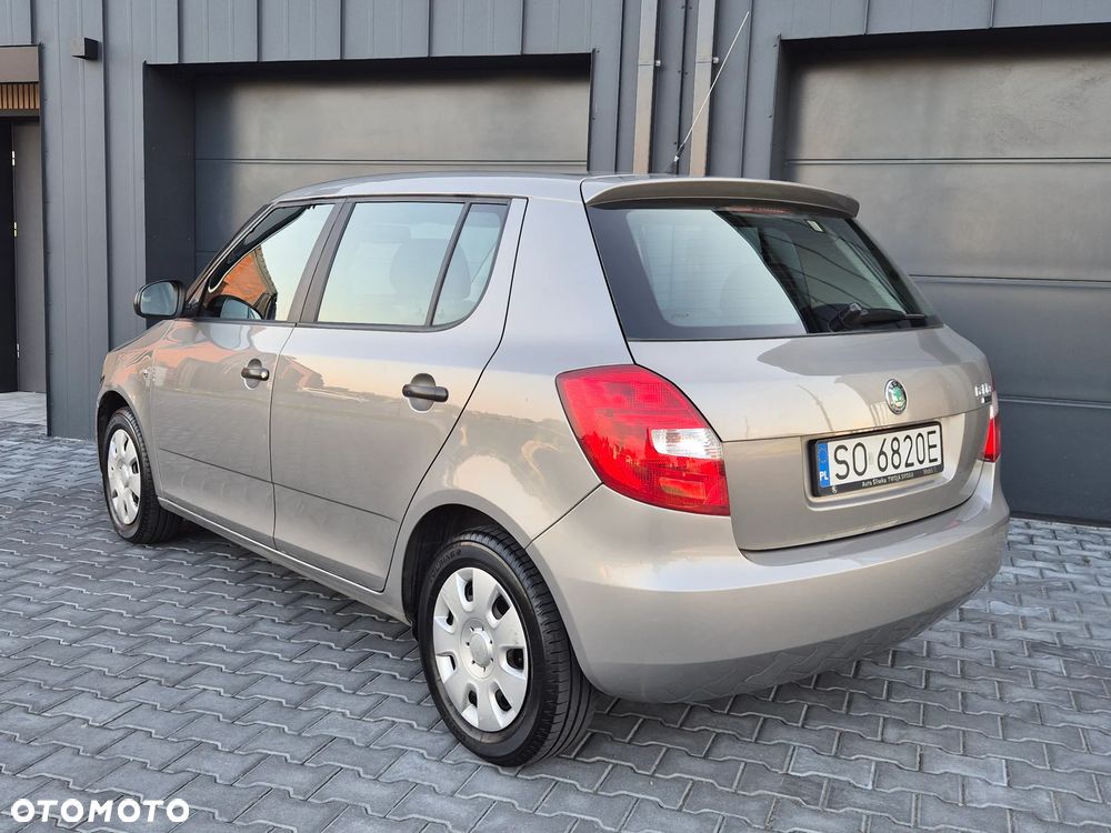 Skoda Fabia 1.4 16V Elegance Plus - 7