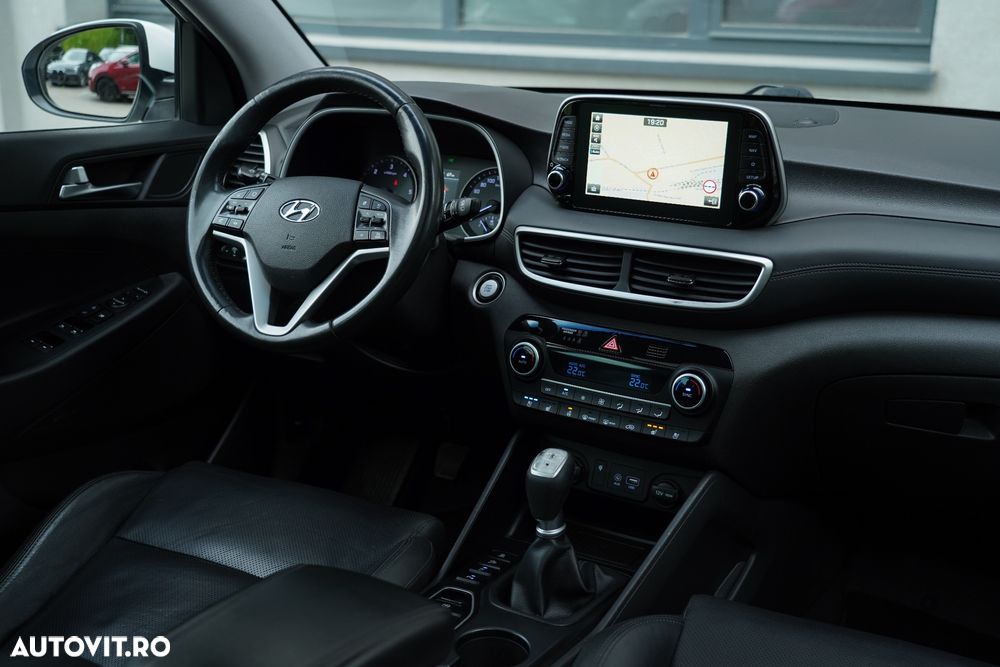 Hyundai Tucson blue 2.0 CRDi 4WD Premium - 16