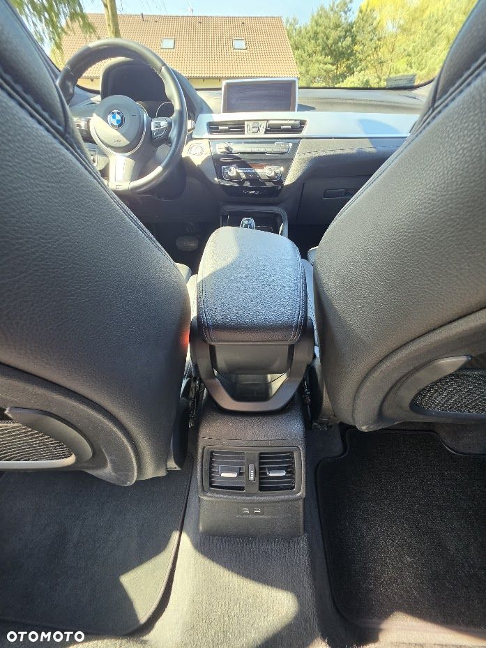 BMW X1 sDrive18i M Sport - 12