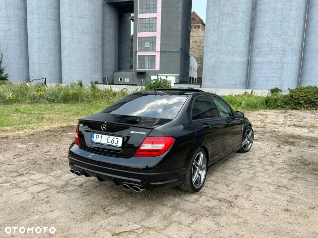 Mercedes-Benz Klasa C 63 AMG 7G-TRONIC - 2