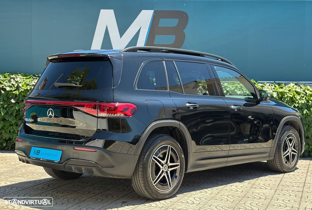 Mercedes-Benz EQB 250+ AMG Line - 33