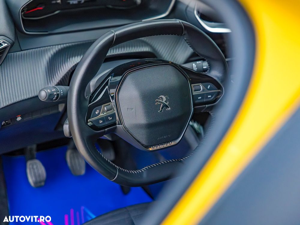 Peugeot 208 1.2 L PureTech STT Active - 9