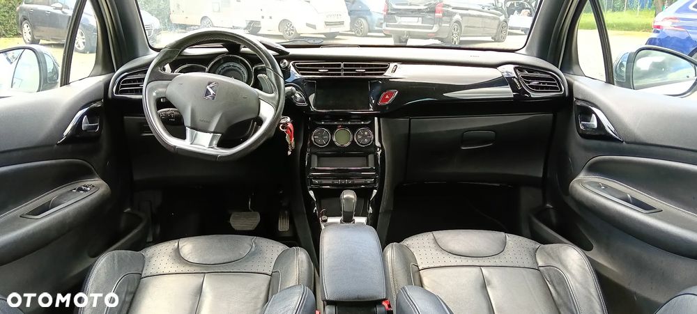 Citroën DS3 PureTech 110 Start & Stop EAT6 SportChic - 12