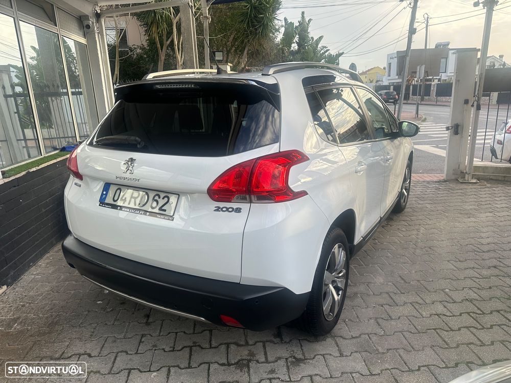Peugeot 2008 1.2 PureTech Style - 8