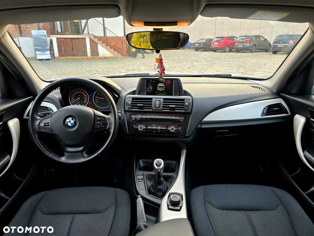 BMW Seria 1 116i - 7