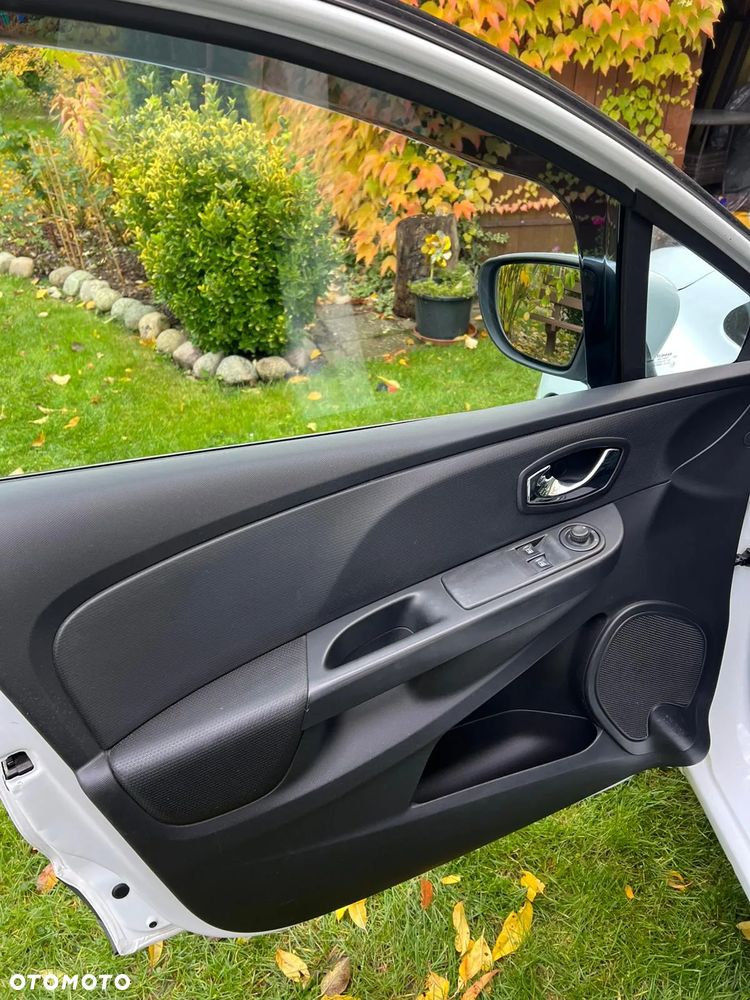 Renault Clio 1.5 dCi 75 Grandtour Expression - 17