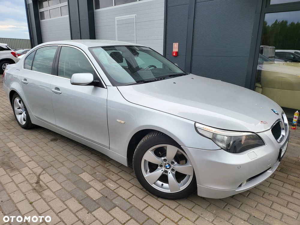 BMW Seria 5 520i - 10