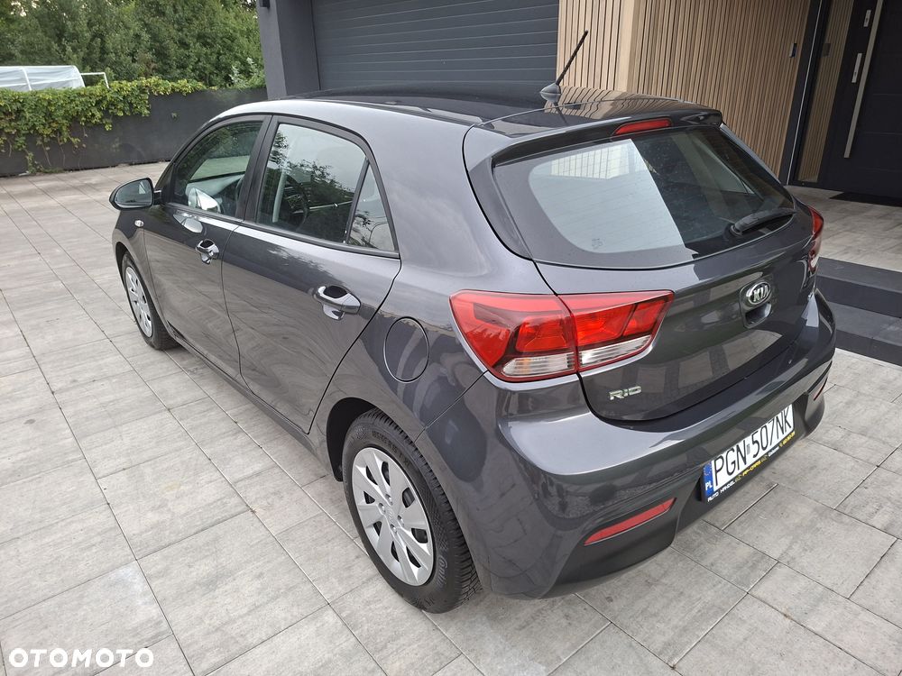 Kia Rio - 6