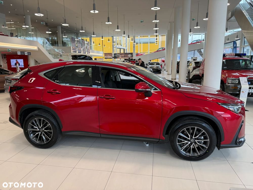 Lexus NX 350h Elegance 2WD - 3