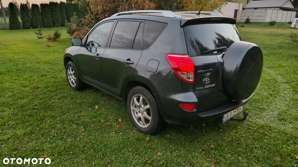 Toyota Rav4 2008 photo 4
