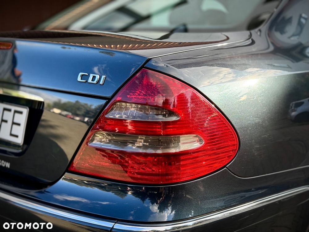 Mercedes-Benz Klasa E - 9