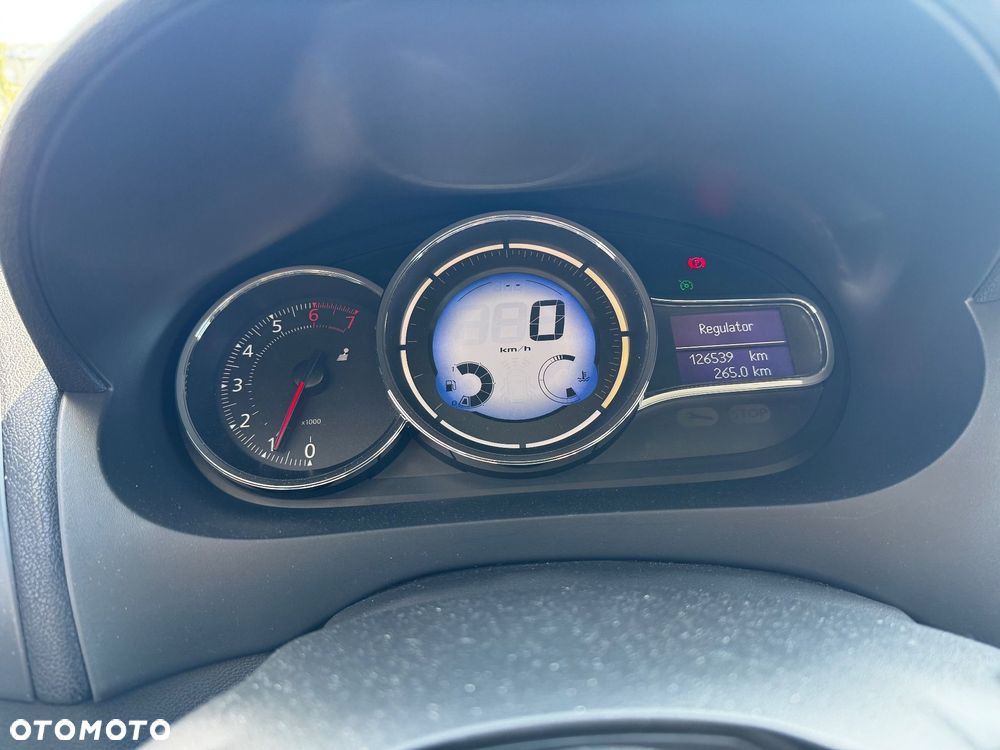 Renault Fluence 1.6 16V Limited - 9