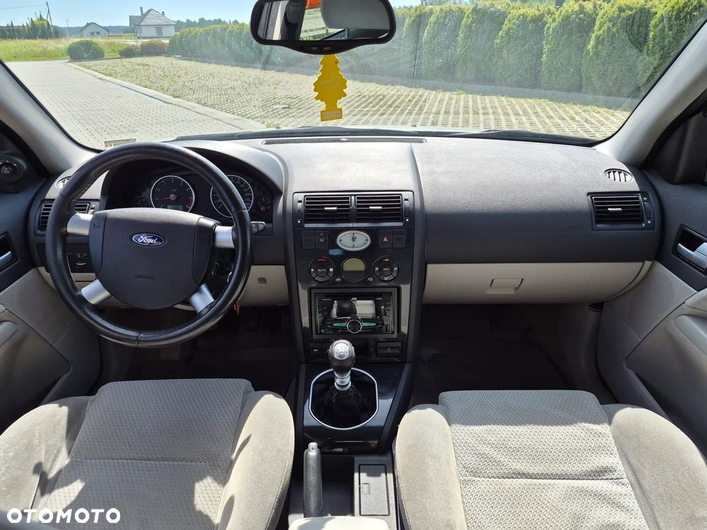 Ford Mondeo 2.5 V6 Ghia X - 8