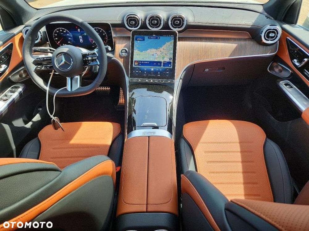 Mercedes-Benz GLC - 9