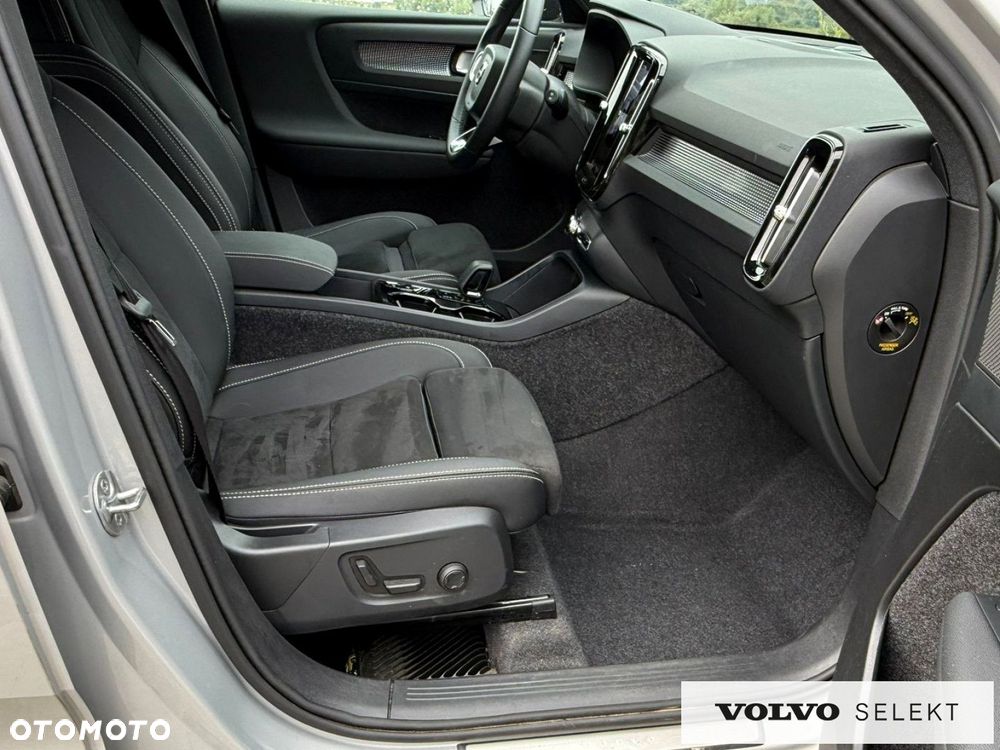 Volvo XC 40 - 24