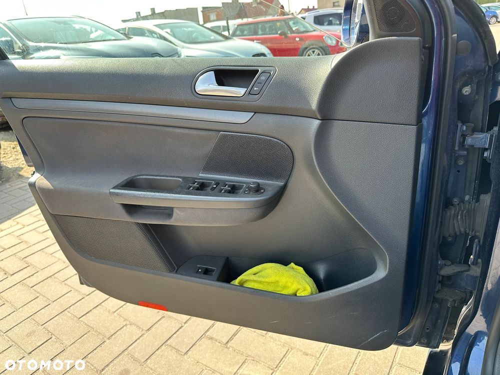 Volkswagen Jetta - 15