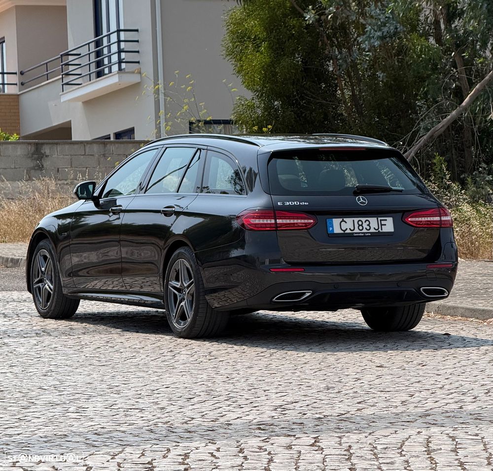 Mercedes-Benz E 300 de 9G-TRONIC AMG Line - 4