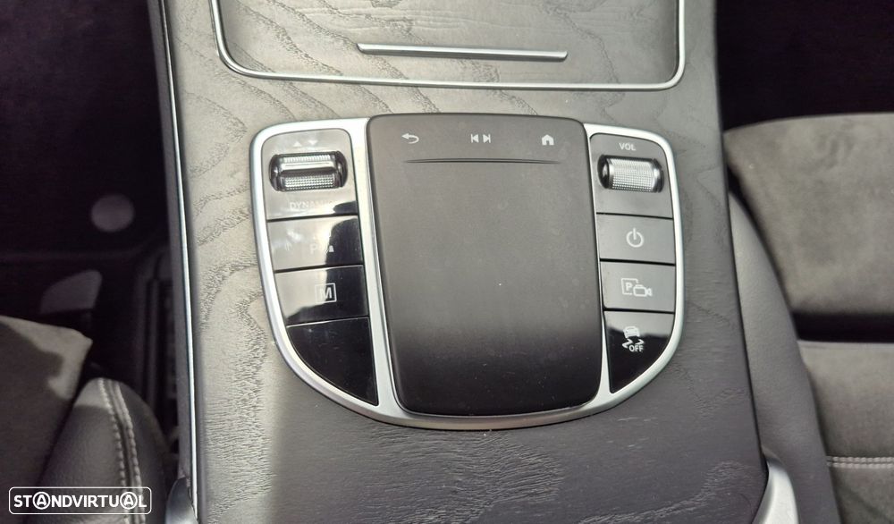 Mercedes-Benz GLC 300 de 4Matic 9G-TRONIC AMG Line Plus - 25