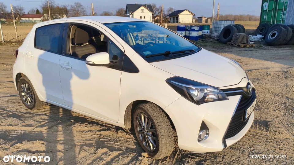 Toyota Yaris 1.33 Premium - 3