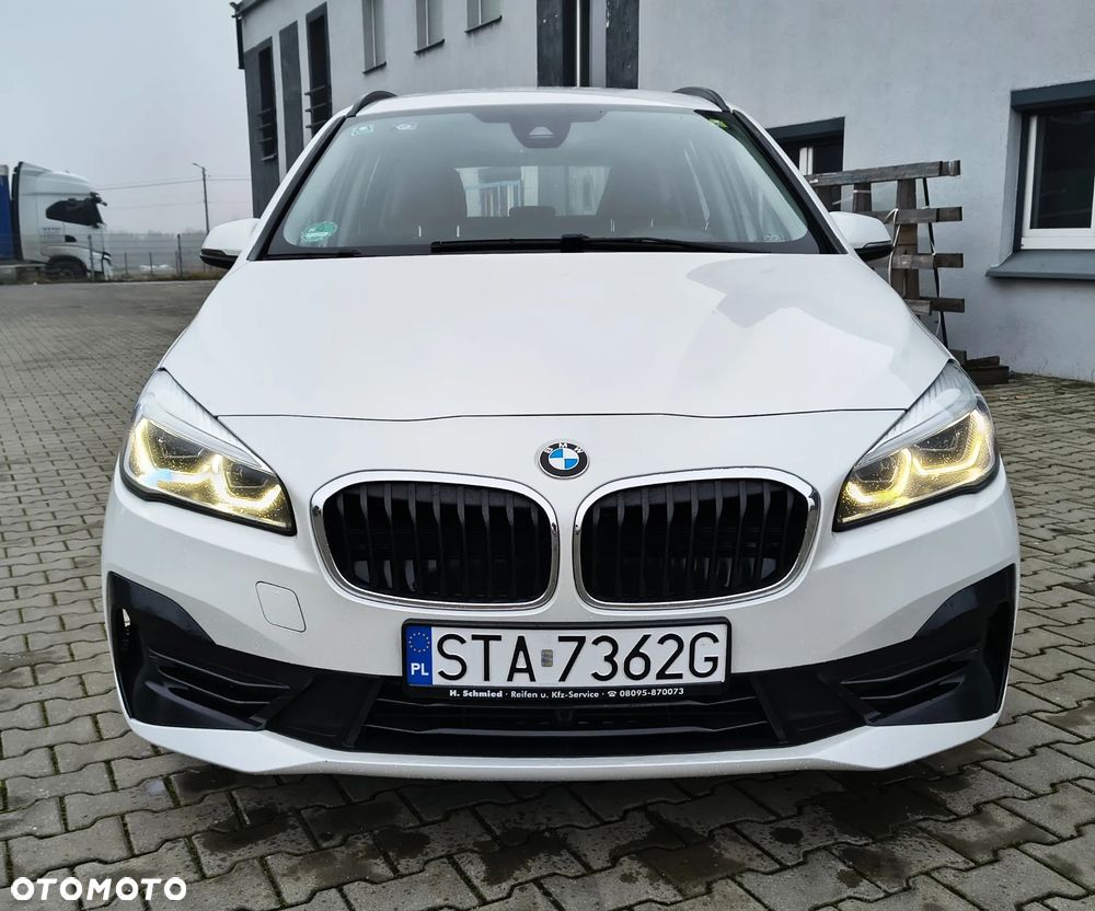 BMW Seria 2 218d xDrive Luxury Line - 7