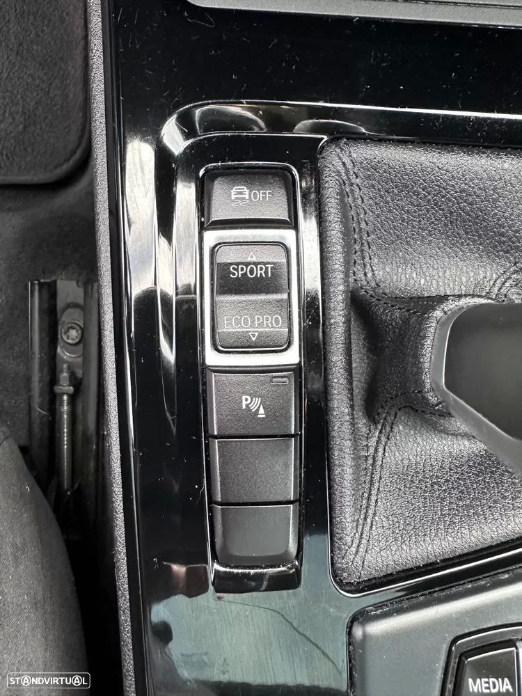 BMW X2 18 d sDrive Pack M - 49