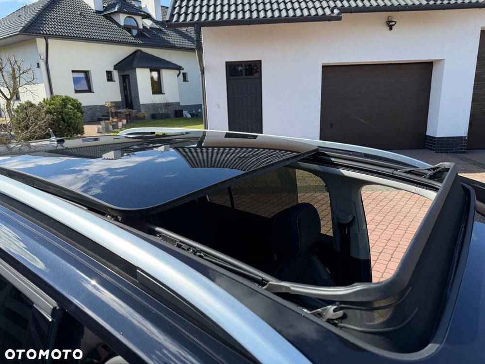 Volkswagen Touran 2.0 TDI SCR DSG Join - 38