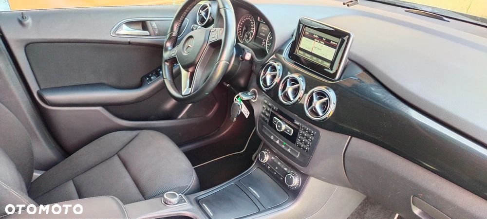 Mercedes-Benz Klasa B 180 (BlueEFFICIENCY) 7G-DCT - 21