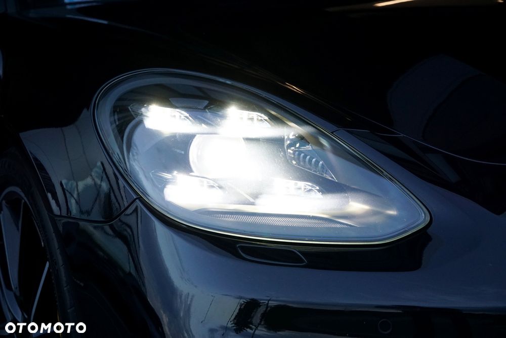 Porsche Panamera Turbo S E-Hybrid - 17