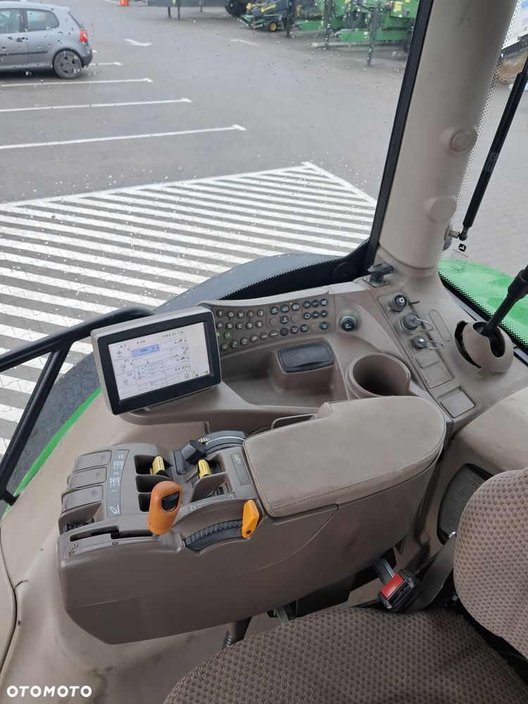 John Deere 6125R - 4