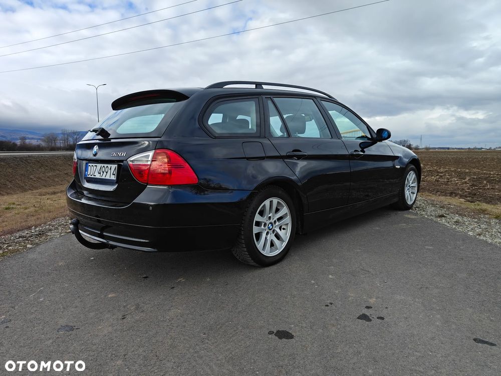 BMW Seria 3 - 14
