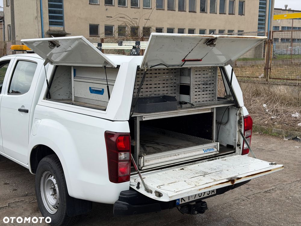 Isuzu D-Max 2.5 DC L - 11