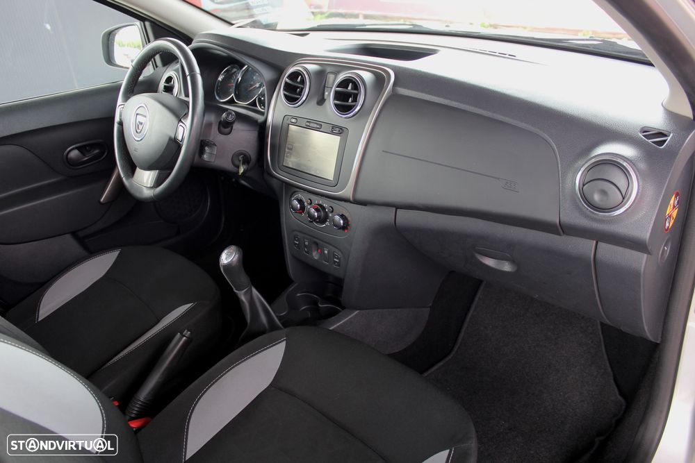 Dacia Sandero 0.9 TCe Stepway - 19