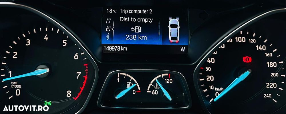 Ford Kuga 1.5 EcoBoost 2x4 Business Edition - 28